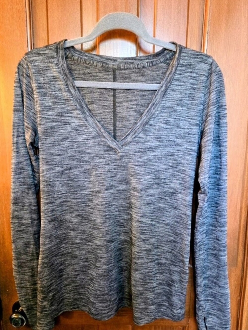 lululemon athletica Heather Gray &Go Everywhere V-Neck Long Sleeve Tee Sz 8